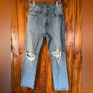501 Levi's Distressed Straight Leg Jeans Womens 29